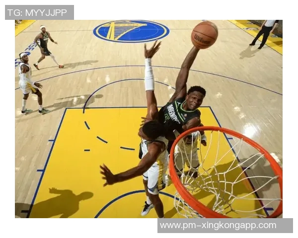 爱德华兹下半场狂砍24分全场39分助球队锁定胜局关键三分成决定性因素